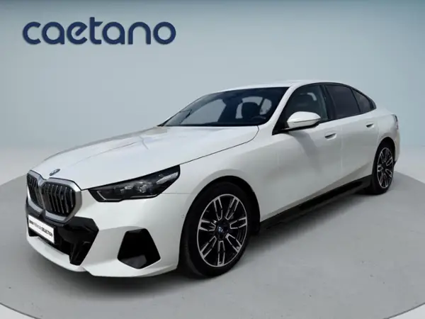 BMW i5